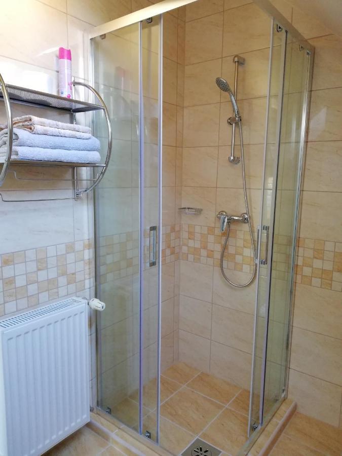 Imola Es Andrea Apartmanhaz Hajduszoboszlo Exterior photo